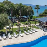 Orcey Hotel 3*